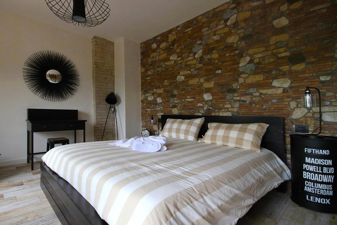 Bed and Breakfast La Maesta' Лангирано Экстерьер фото
