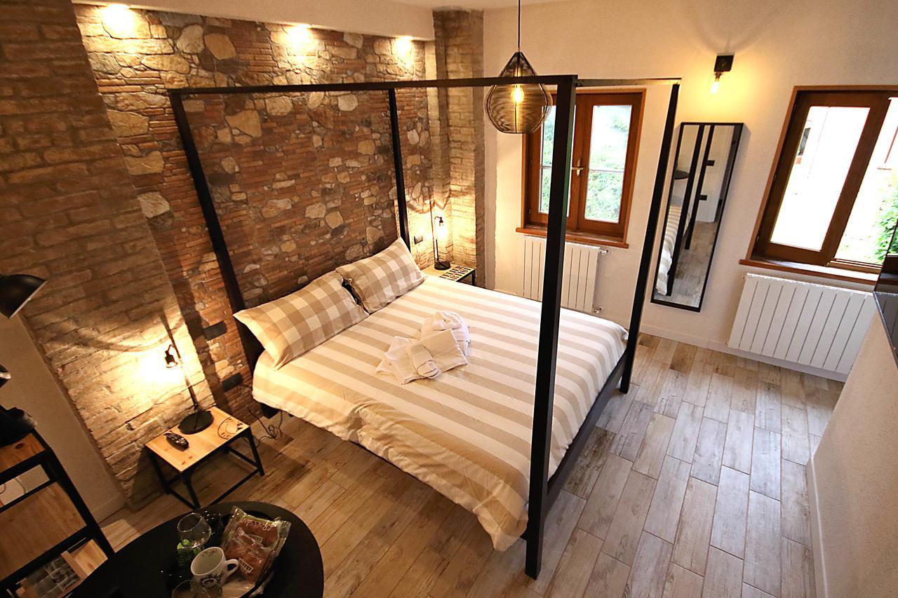 Bed and Breakfast La Maesta' Лангирано Экстерьер фото