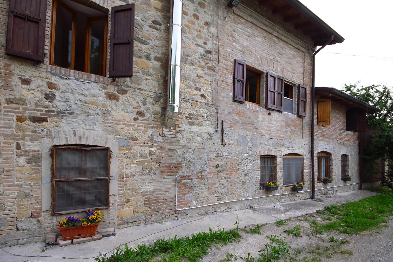 Bed and Breakfast La Maesta' Лангирано Экстерьер фото