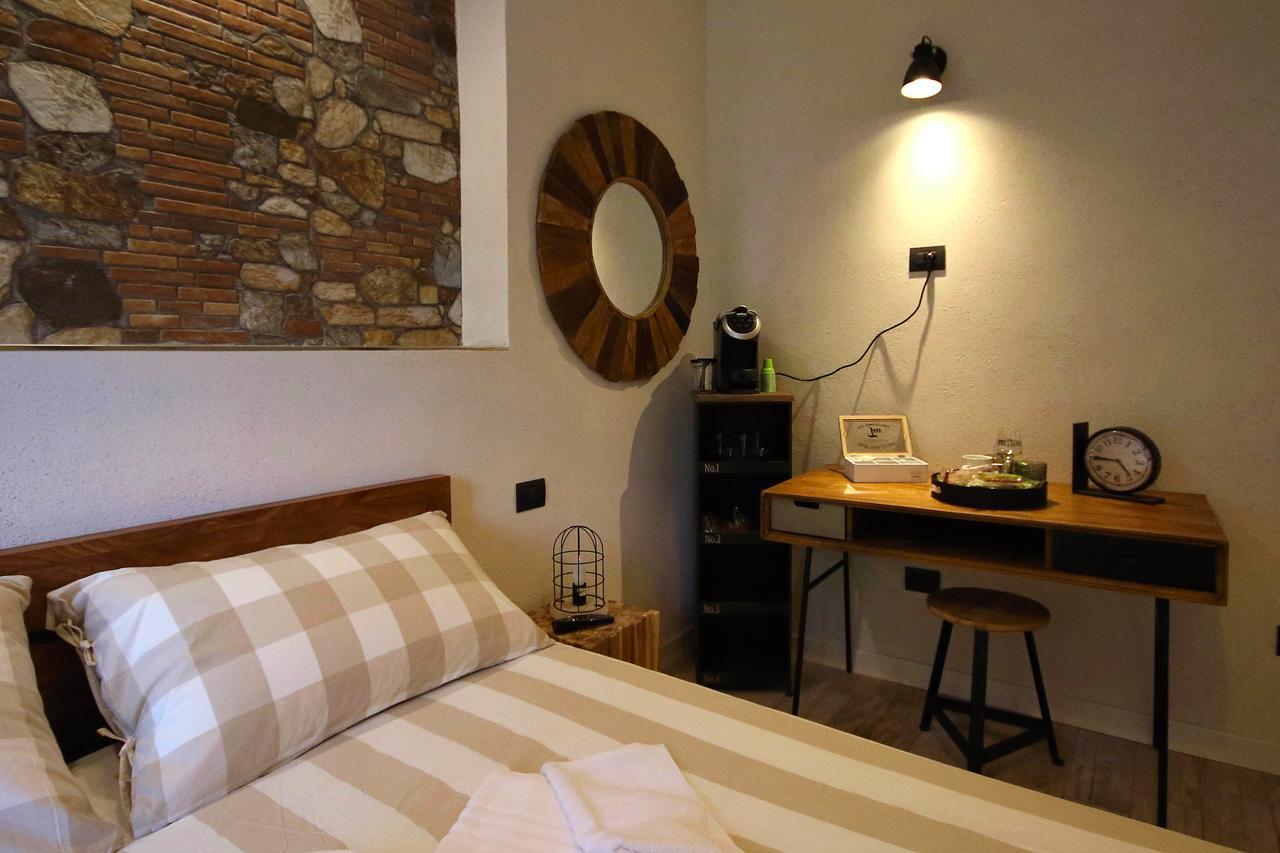 Bed and Breakfast La Maesta' Лангирано Экстерьер фото